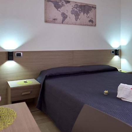 Bouganville House - Casa Vacanze Triparni ภายนอก รูปภาพ