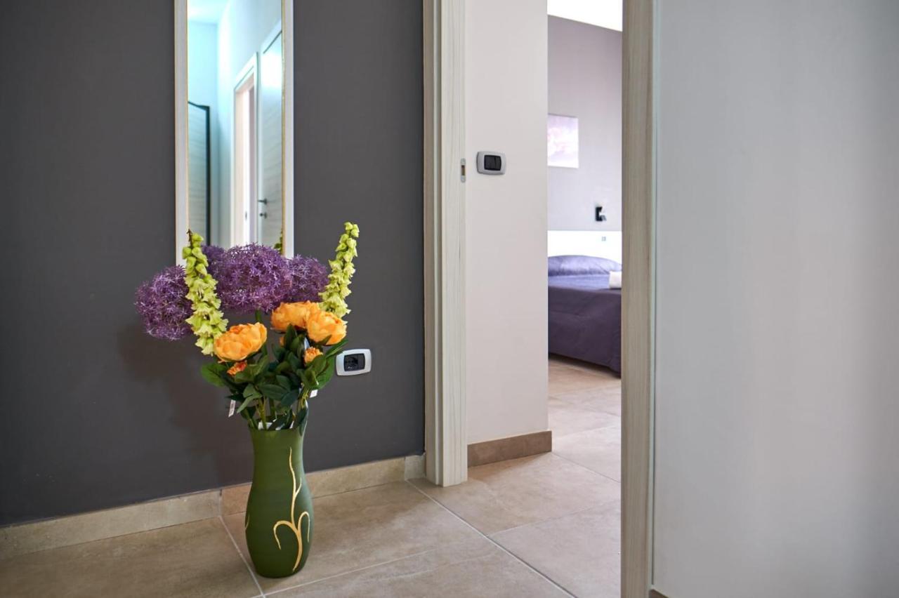 Bouganville House - Casa Vacanze Triparni ภายนอก รูปภาพ
