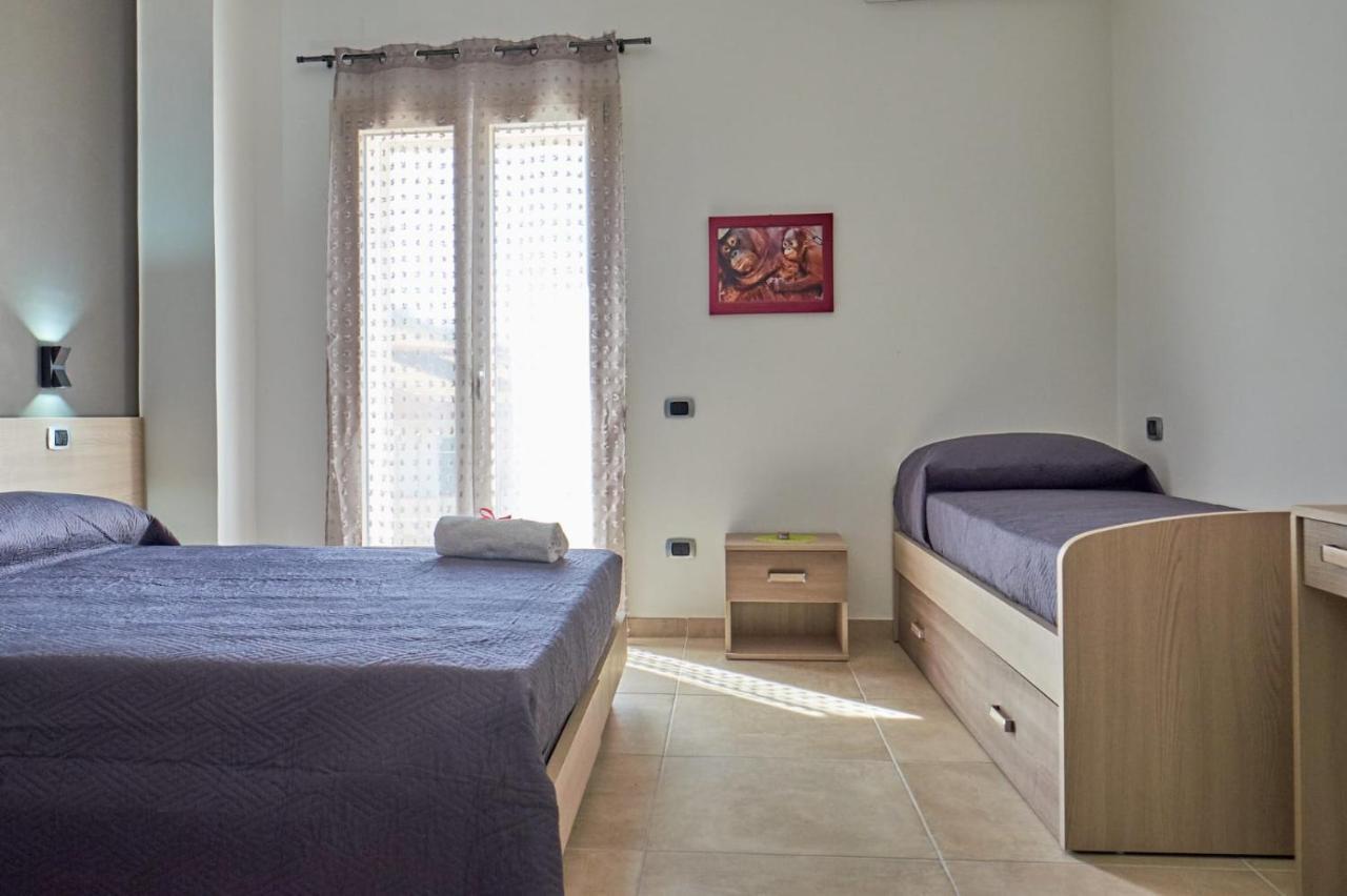 Bouganville House - Casa Vacanze Triparni ภายนอก รูปภาพ