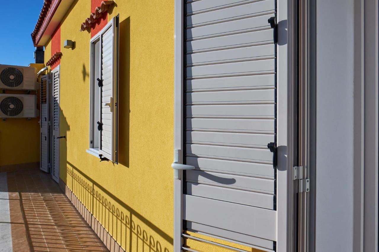 Bouganville House - Casa Vacanze Triparni ภายนอก รูปภาพ