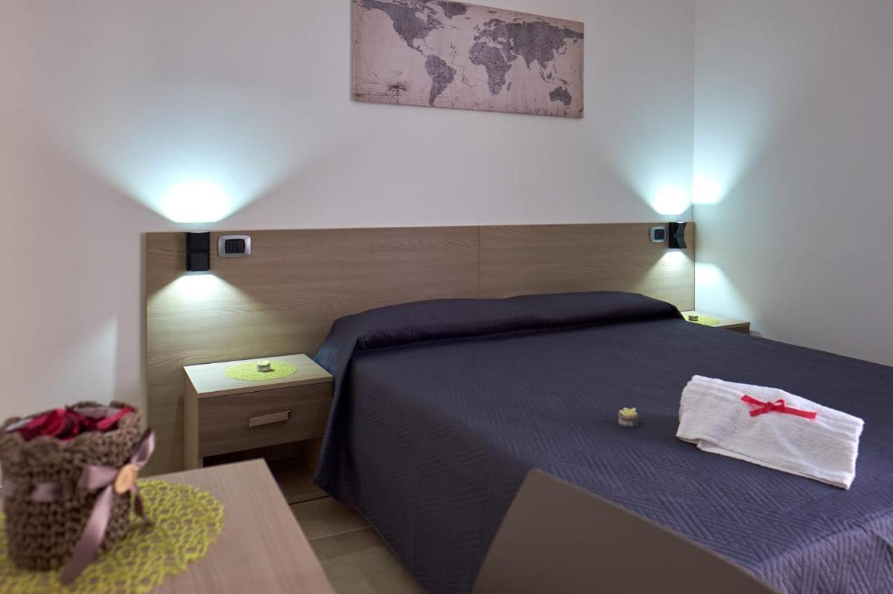 Bouganville House - Casa Vacanze Triparni ภายนอก รูปภาพ